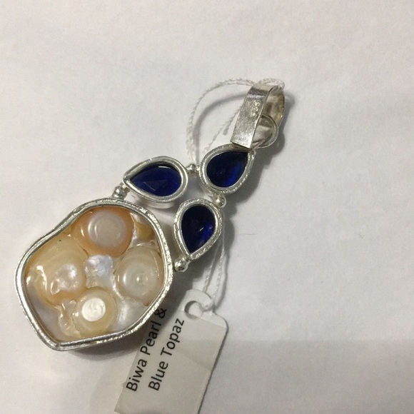 BIWA Pearl & Blue Topaz Pendant - Picture 2 of 4